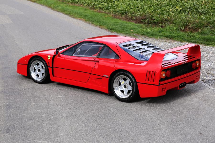  Ferrari F40 1987 года  (фото 11 из 127)